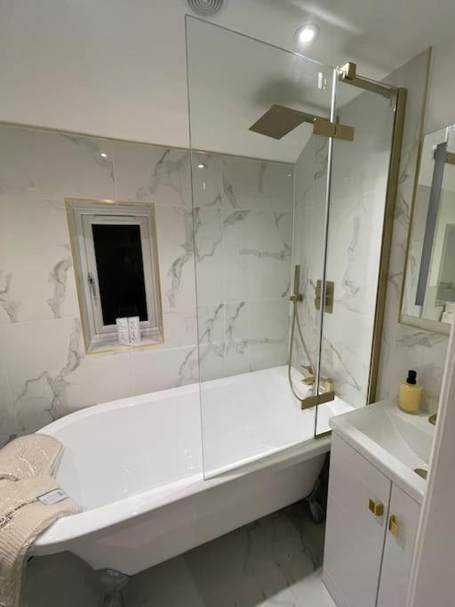 Newly Renovated 3 Bed Property - Countryside Views Dunstall Екстериор снимка